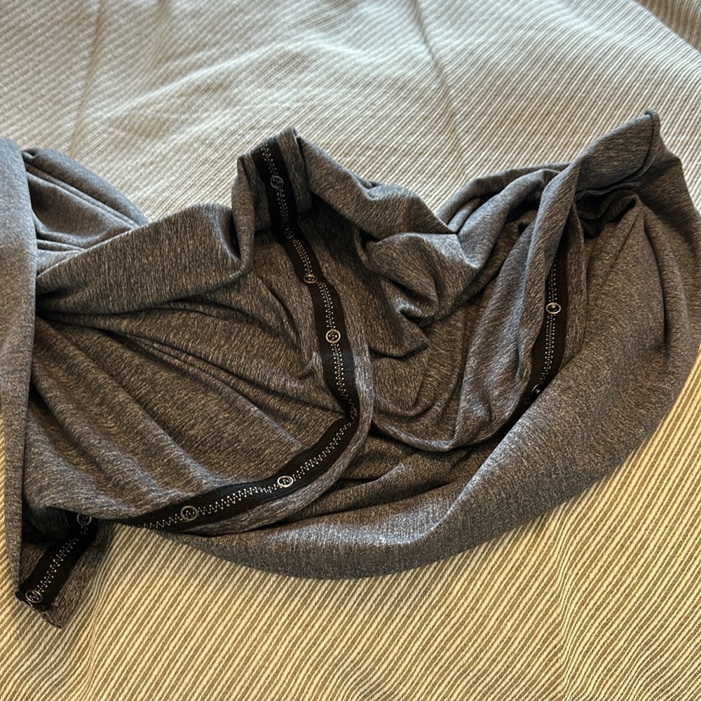 Lululemon Infiniti scarf - Picture 4 of 5